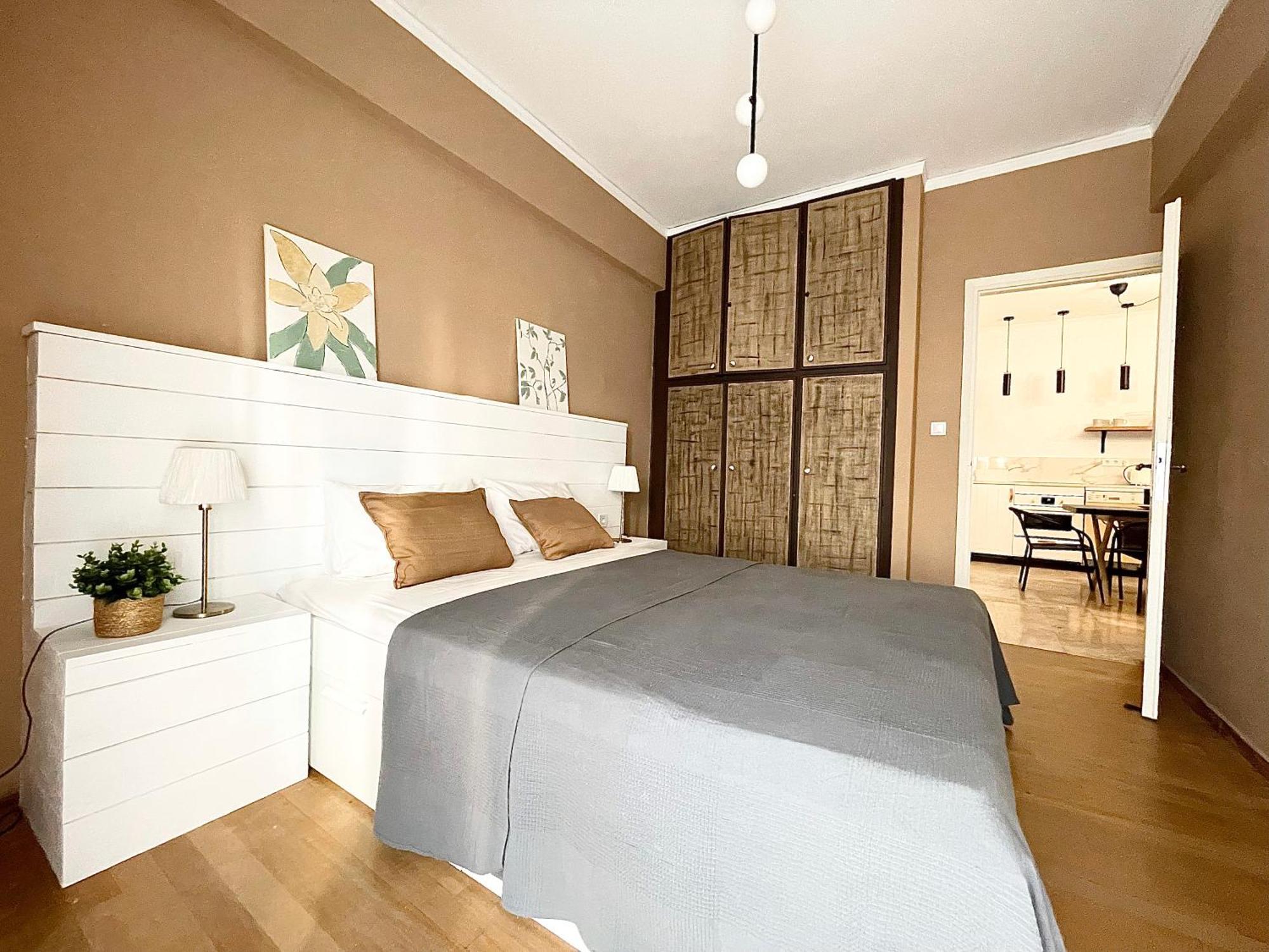 Comfy And Spacious Two Bedroom Apartment With Balcony Αθήνα Εξωτερικό φωτογραφία